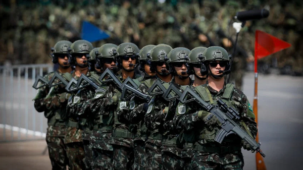 Forças Armadas Brasil - Sputnik Brasil