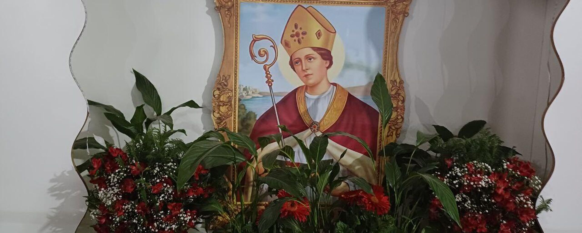 Pintura exibe rosto de San Gennaro, venerado como santo pela Igreja Católica e pela Igreja Ortodoxa. Foi condenado à morte no século IV e dá o nome à igreja no bairro da Mooca, em São Paulo - Sputnik Brasil, 1920, 07.09.2026
