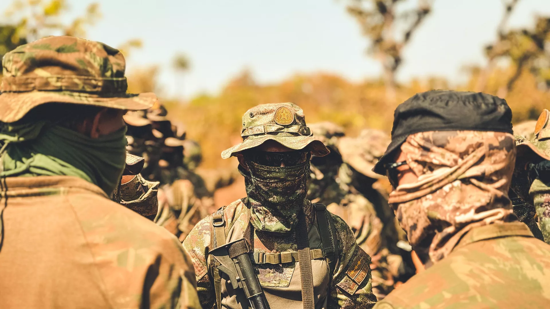 Militares da Força Aérea Brasileira (FAB) durante a operação Formosa, realizada no estado de Goiás Militares da Força Aérea Brasileira (FAB) durante a operação Formosa, realizada no estado de Goiás - Sputnik Brasil, 1920, 18.09.2024
