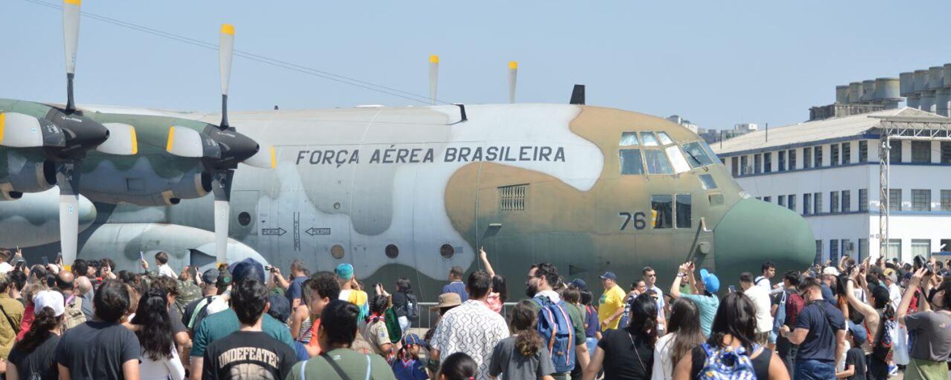 Realizado pela Força Aérea Brasileira (FAB), o evento Domingo Aéreo, em São Paulo, traz exposições estáticas de aeronaves e equipamentos militares. Brasil, 29 de setembro de 2024 - Sputnik Brasil, 1920, 06.10.2024