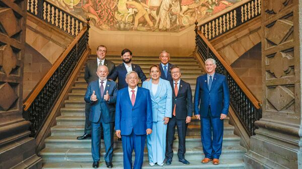 Líderes políticos da América Latina posam para foto após almoço oferecido pelo ex-presidente do México Andrés Manuel López Obrador. Cidade do México, 30 de setembro de 2024 - Sputnik Brasil