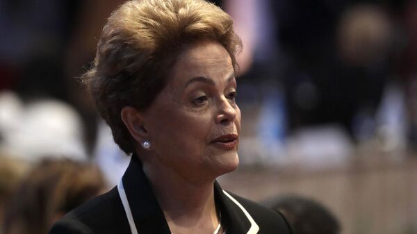 Ex-presidente do Brasil e atual diretora do Novo Banco de Desenvolvimento, Dilma Rousseff, chega para o evento de abertura da reunião da Aliança Global contra a Fome e a Pobreza, à margem das Reuniões Ministeriais do G20 no Rio de Janeiro, 24 de julho de 2024  - Sputnik Brasil