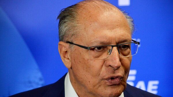 Geraldo Alckmin, vice-presidente do Brasil e ministro do Desenvolvimento, Indústria, Comércio e Serviços, discursa em evento da Agência Brasileira de Promoção de Exportações e Investimentos (ApexBrasil). São Paulo (SP), 4 de outubro de 2024 - Sputnik Brasil