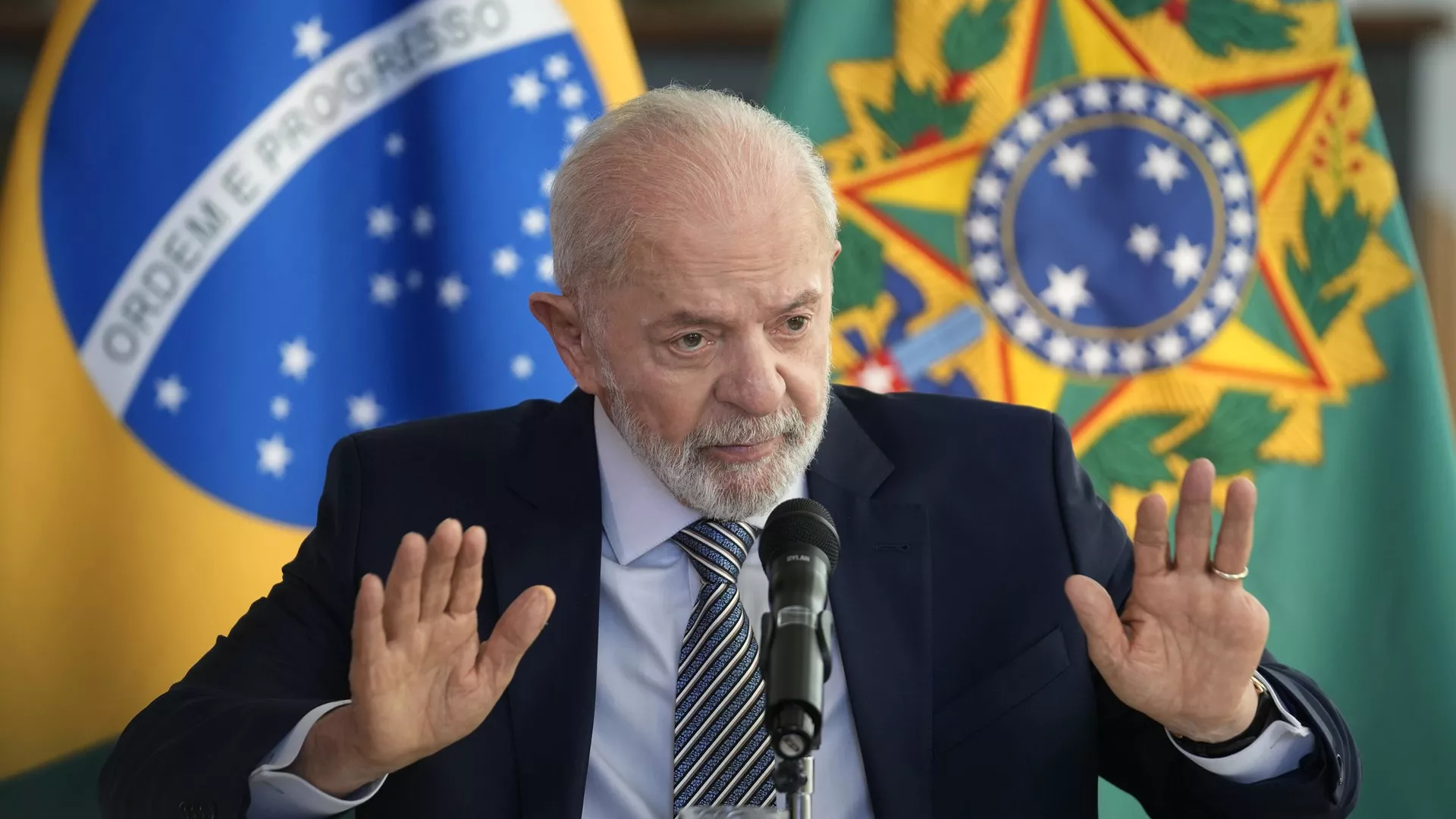 O presidente brasileiro Luiz Inácio Lula da Silva dá entrevista coletiva em sua residência oficial, Palácio da Alvorada, em Brasília, Brasil, 22 de julho de 2024 - Sputnik Brasil, 1920, 11.10.2024