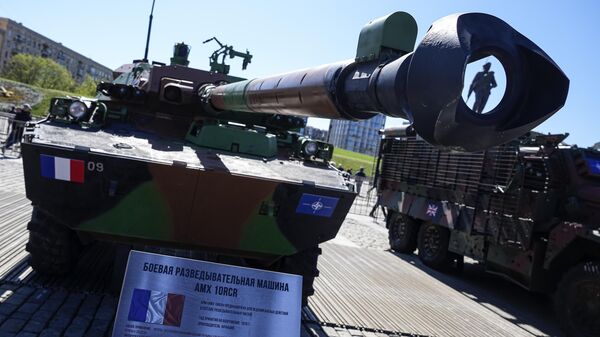 Veículo blindado AMX-10RC de fabricação francesa é exibido em exposição de equipamentos militares ocidentais capturados das forças de Kiev, em Moscou, 3 de maio de 2024. - Sputnik Brasil