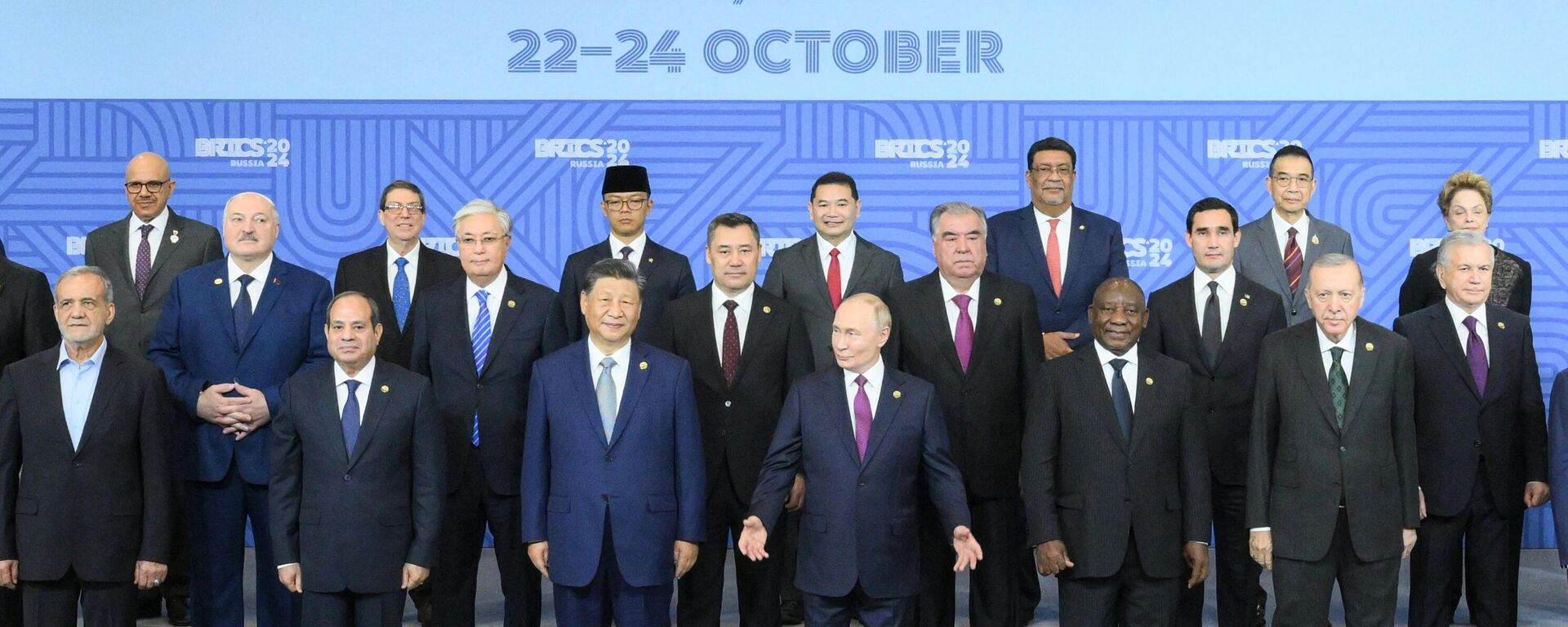 Fotografia conjunta de representantes estatais presentes na 16ª Cúpula do BRICS, em Kazan, na Rússia - Sputnik Brasil, 1920, 26.10.2024