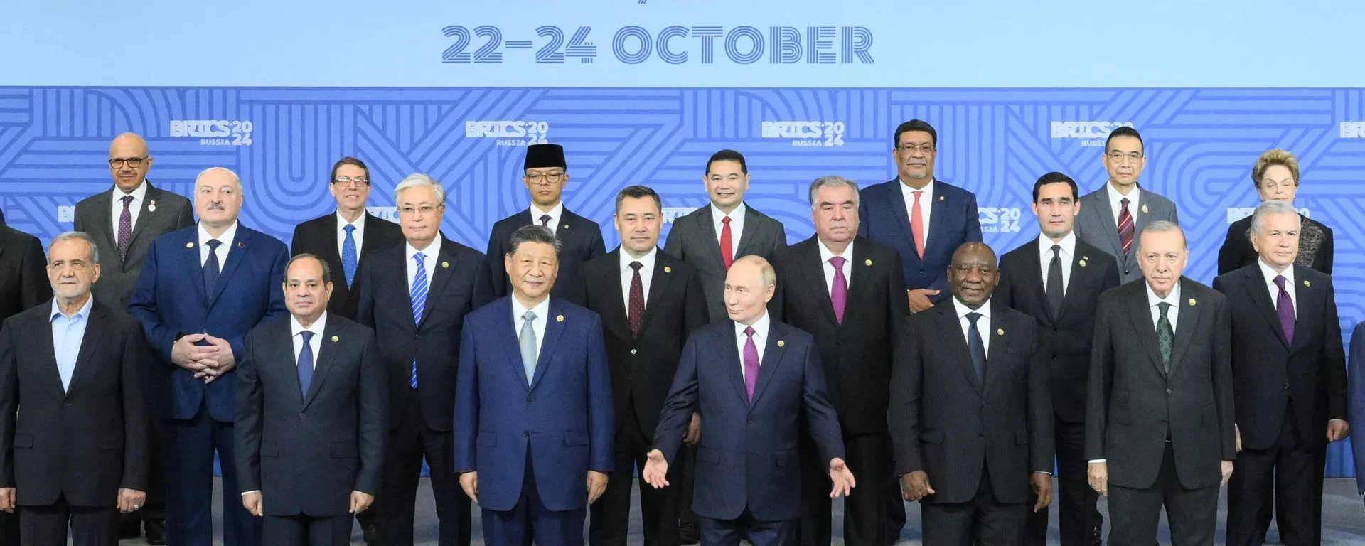 Fotografia conjunta de representantes estatais presentes na 16ª Cúpula do BRICS, em Kazan, na Rússia - Sputnik Brasil, 1920, 24.10.2024