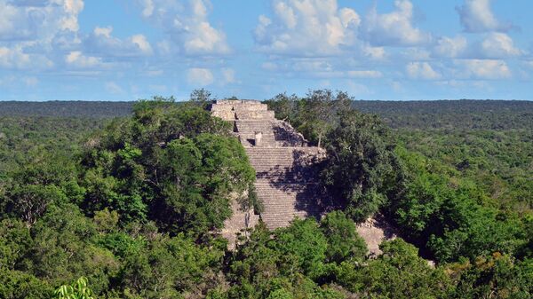 Pirâmides de Calakmul, um sítio arqueológico maia no estado mexicano de Campeche - Sputnik Brasil