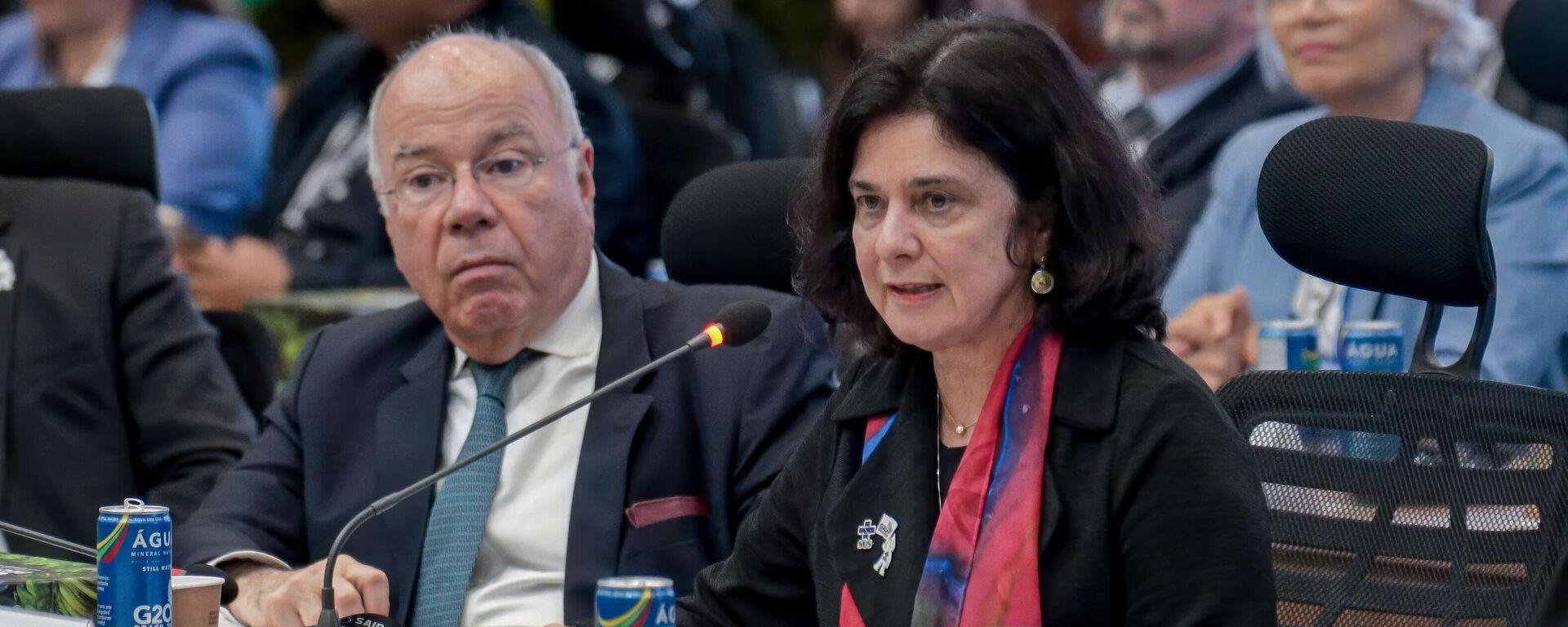 A ministra da Saúde do Brasil, Nísia Trindade, e o chanceler brasileiro, Mauro Vieira, durante reunião ministerial de saúde no âmbito do G20, em 31 de outubro de 2024 - Sputnik Brasil, 1920, 31.10.2024