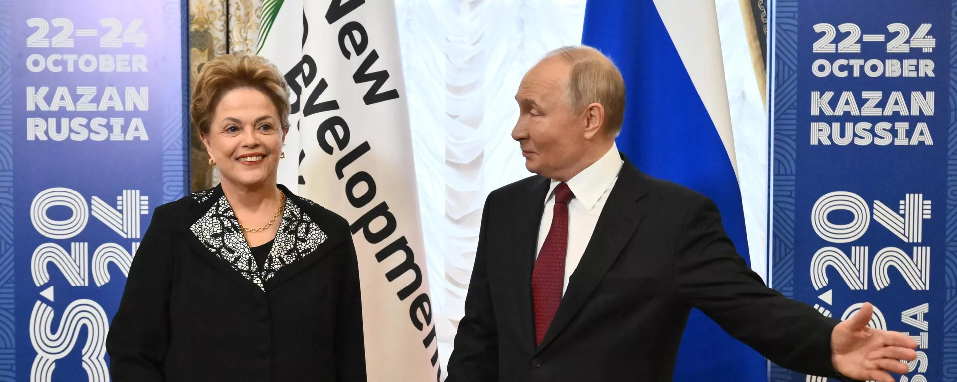 O presidente russo, Vladimir Putin, e a presidente do Novo Banco de Desenvolvimento do BRICS, Dilma Rousseff, durante sua reunião à margem da 16ª cúpula do BRICS em Kazan, Rússia, 22 de outubro de 2024 - Sputnik Brasil, 1920, 08.11.2024