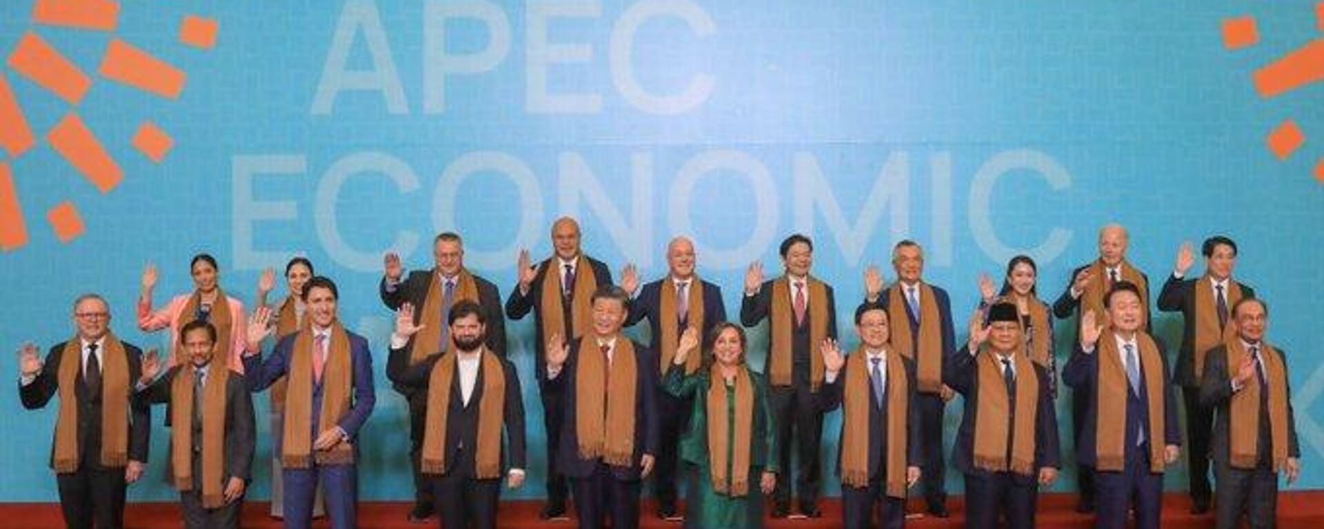 Chefes de Estado e de governo na cúpula da APEC, em Lima, capital do Peru, em 16 de novembro de 2024 - Sputnik Brasil, 1920, 16.11.2024