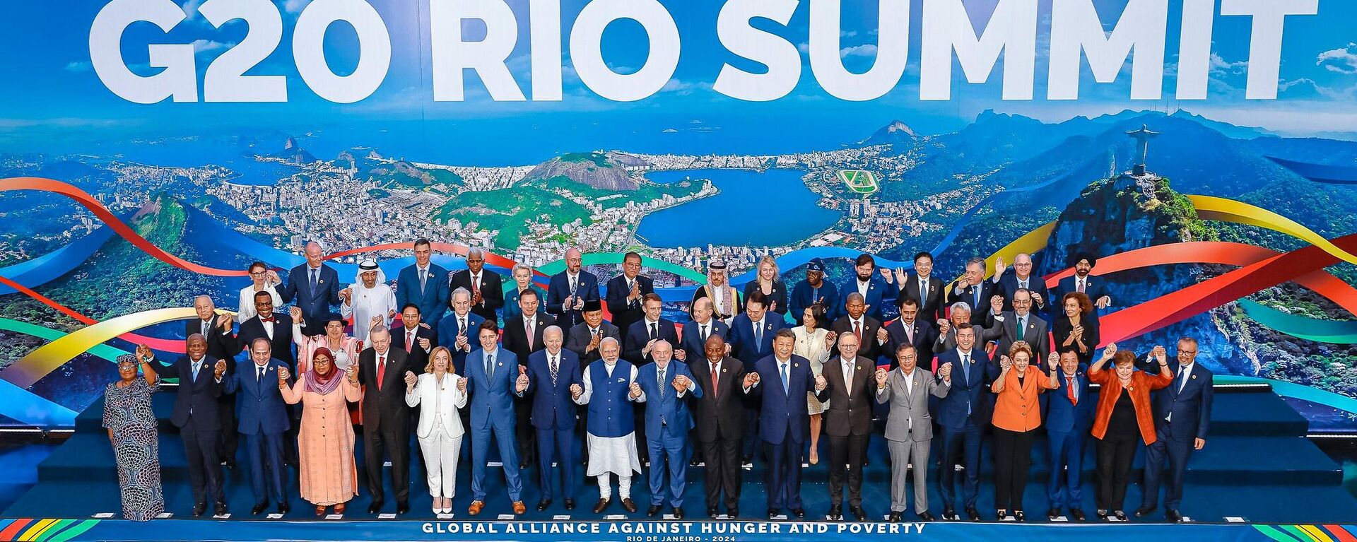 Foto oficial dos líderes da Cúpula do G20 no Rio de Janeiro. Novembro de 2024. - Sputnik Brasil, 1920, 19.02.2025