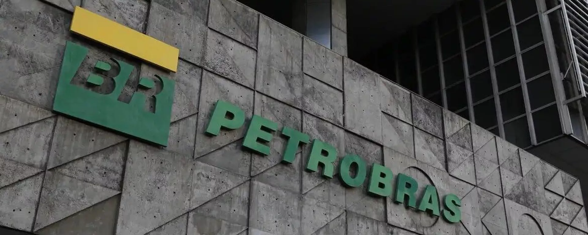 Fachada da sede da Petrobras, no Rio de Janeiro (RJ) - Sputnik Brasil, 1920, 03.02.2025