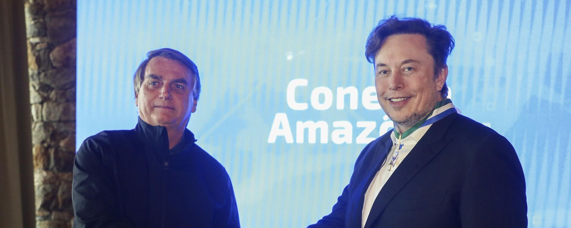 Encontro entre o então presidente do Brasil, Jair Bolsonaro, o empresário Elon Musk, dono da SpaceX, sobre a parceria para fornecimento de Internet via satélite pela empresa na Região Amazônica. Porto Feliz, 20 de maio de 2022 - Sputnik Brasil, 1920, 26.11.2024