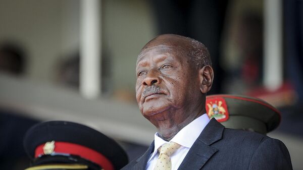 Yoweri Museveni, presidente de Uganda, comparece ao funeral do ex-presidente queniano Daniel arap Moi, em Nairóbi. Quênia, 11 de fevereiro de 2020 - Sputnik Brasil