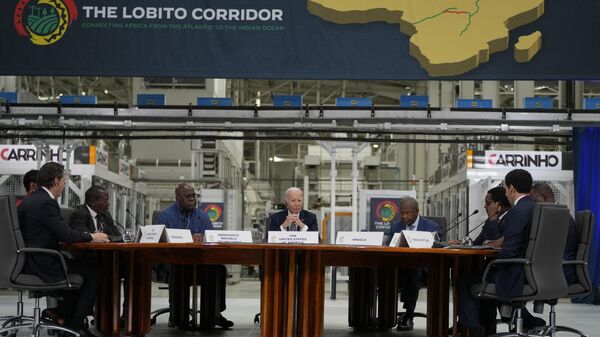 O presidente dos EUA Joe Biden, participa da Cúpula Transafricana do Corredor de Lobito na fábrica de processamento de alimentos Carrinho, perto de Lobito, Angola, 4 de dezembro de 2024. - Sputnik Brasil