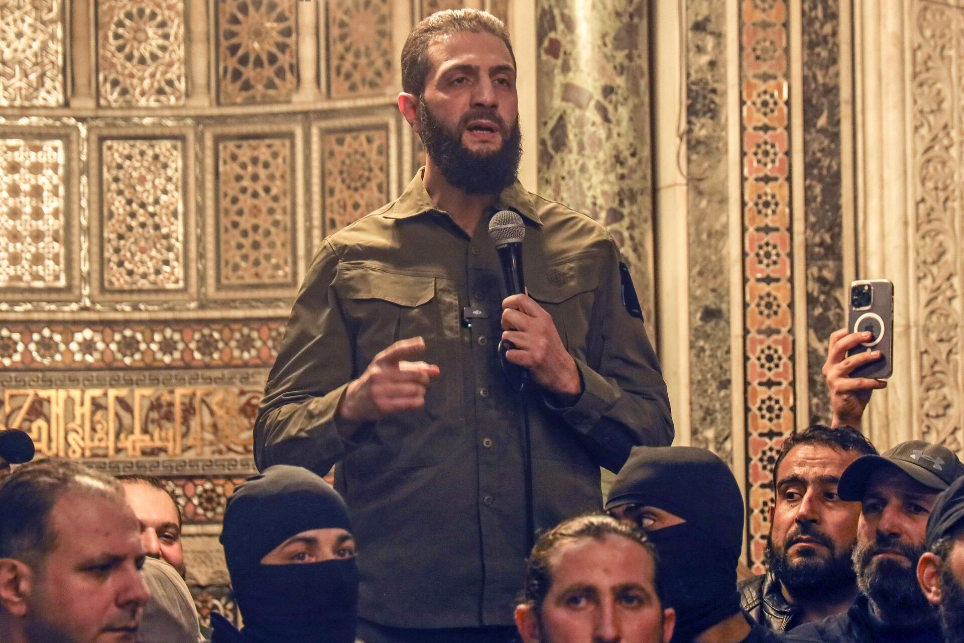 Abu Mohammed al-Julani discursa na Mesquita Omíada em Damasco, 8 de dezembro de 2024 - Sputnik Brasil, 1920, 09.12.2024