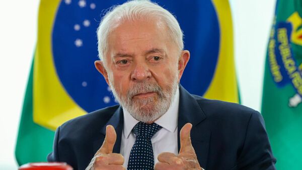 O presidente Luiz Inácio Lula da Silva participa da cerimônia de assinatura de aditivo para obras da Transnordestina, em Brasília (DF), em 28 de novembro de 2024 - Sputnik Brasil