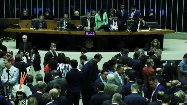 Câmara dos Deputados durante votação dos destaques do primeiro projeto de lei complementar do pacote de corte de gastos. Brasília, 18 de dezembro de 2024 - Sputnik Brasil