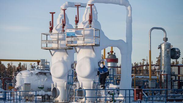 Poços de gás da Gazprom no campo de gás de Kovykta - Sputnik Brasil
