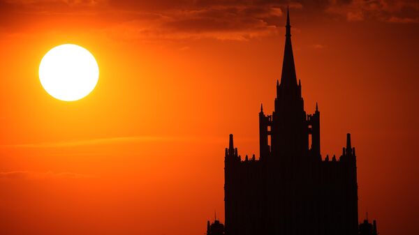 Prédio do Ministério das Relações Exteriores da Rússia contra o pôr do sol, Moscou, Rússia - Sputnik Brasil