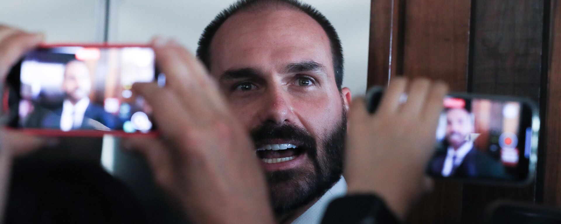 Eduardo Bolsonaro durante entrevista à imprensa em Brasília (DF). Brasil, 19 de novembro de 2024 - Sputnik Brasil, 1920, 12.01.2025