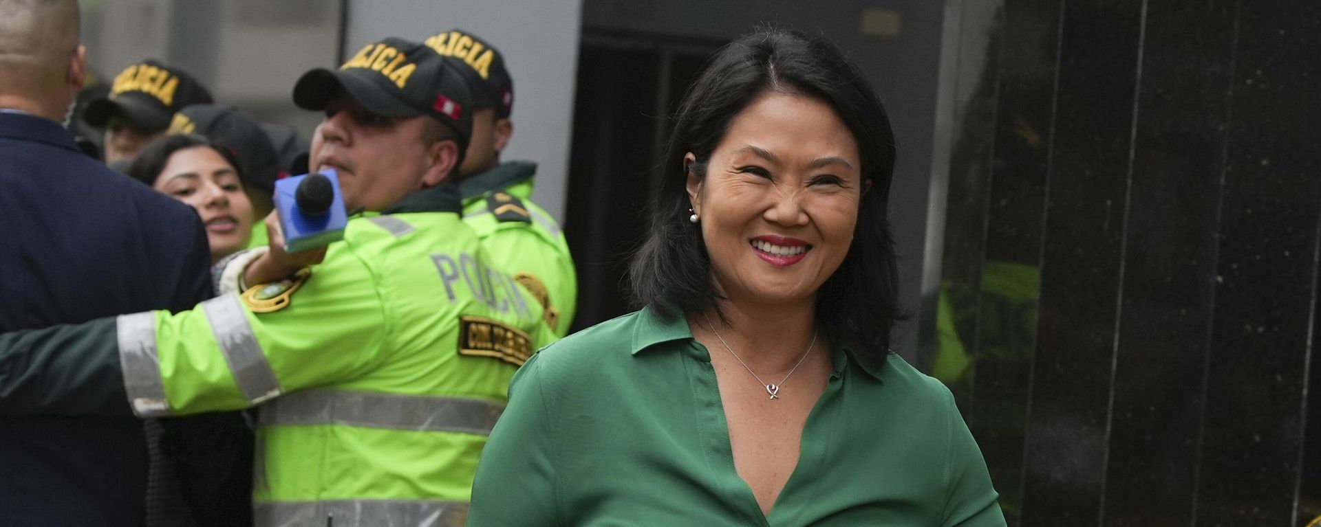 Keiko Fujimori chega ao tribunal para uma audiência em seu suposto julgamento de lavagem de dinheiro, em Lima. Peru, 15 de julho de 2024 - Sputnik Brasil, 1920, 26.06.2026