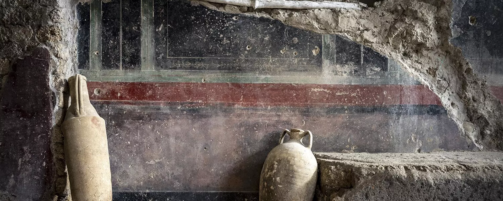 Banho privado recentemente descoberto no local de escavações arqueológicas em Pompeia - Sputnik Brasil, 1920, 09.11.2025