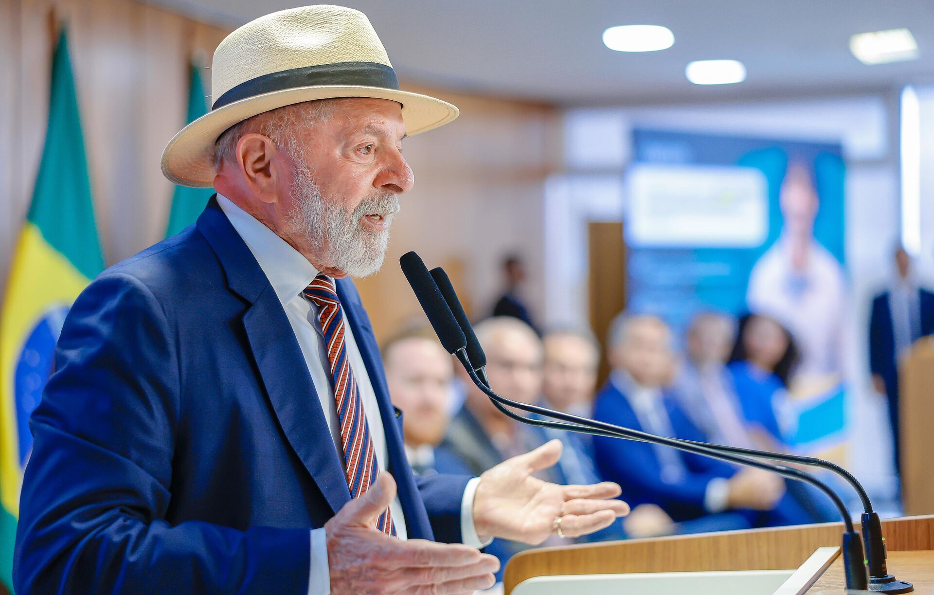 O presidente da República, Luiz Inácio Lula da Silva, durante cerimônia de lançamento do programa Mais Professores, no Palácio do Planalto, 14 de janeiro de 2025