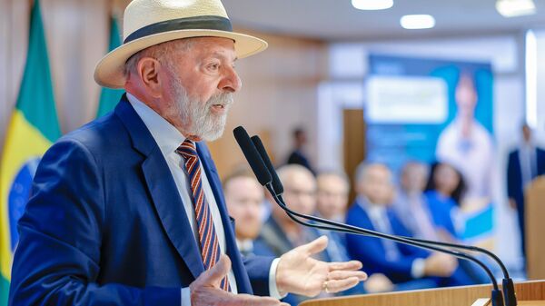 O presidente da República, Luiz Inácio Lula da Silva, durante cerimônia de lançamento do programa Mais Professores, no Palácio do Planalto, 14 de janeiro de 2025 - Sputnik Brasil