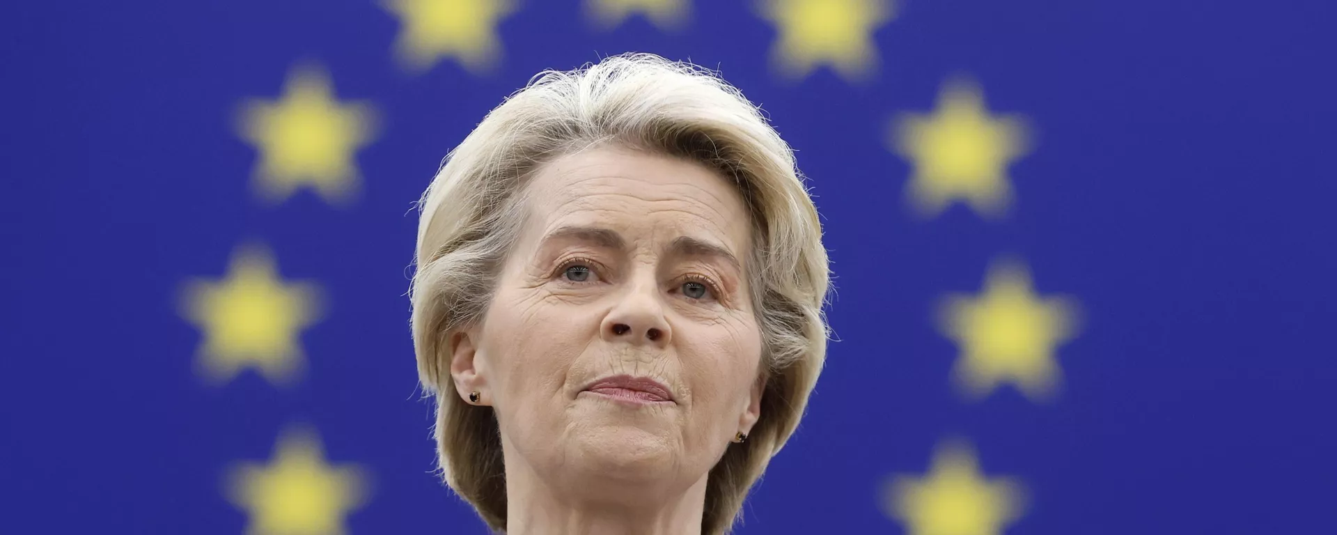 A presidente da Comissão Europeia, Ursula von der Leyen, discursa antes da votação do Parlamento Europeu sobre o novo colégio de comissários. Estrasburgo, França, 27 de novembro de 2024 - Sputnik Brasil, 1920, 12.05.2025