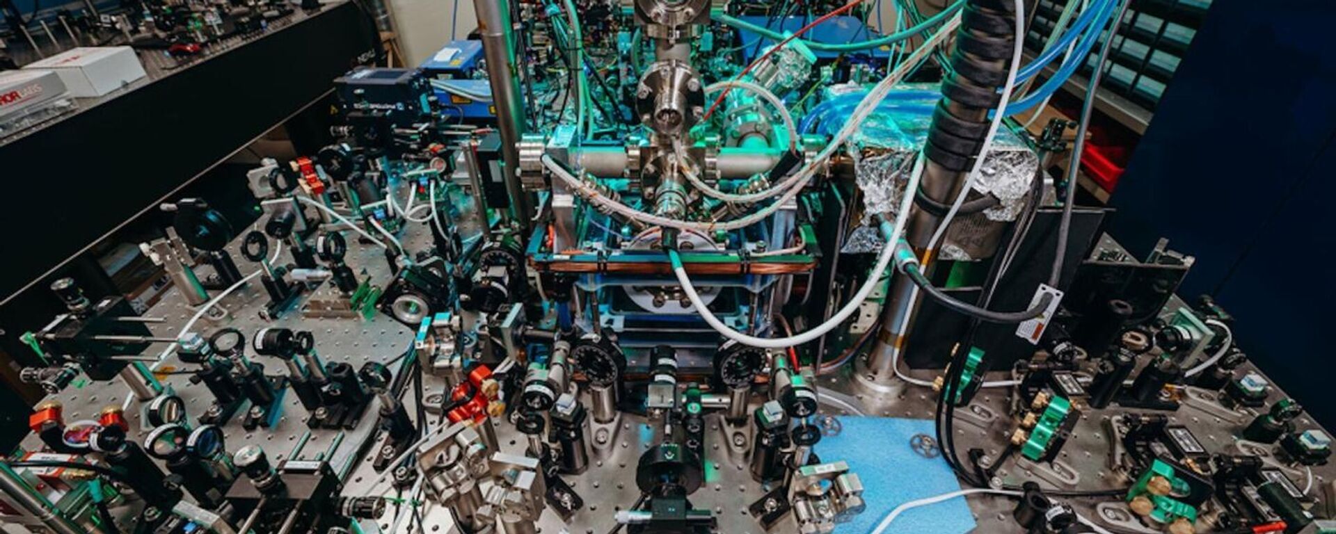 Novos computadores quânticos podem revolucionar inteligência artificial e segurança cibernética - Sputnik Brasil, 1920, 22.01.2025