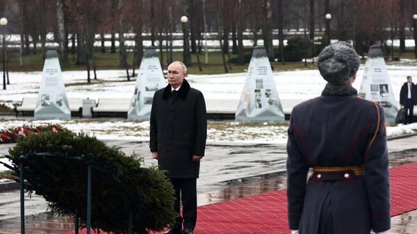 O presidente russo Vladimir Putin participa da cerimônia do 81º aniversário da aniquilação completa do cerco nazista a Leningrado, 27 de janeiro de 2025. - Sputnik Brasil