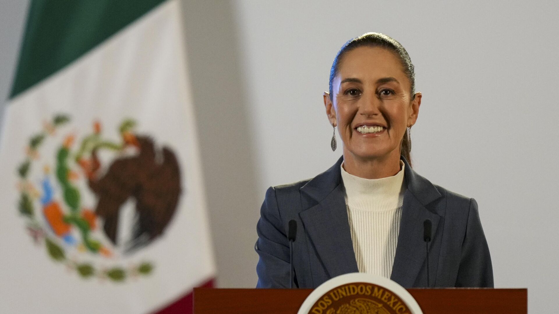 Claudia Sheinbaum dá entrevista coletiva no Palácio Nacional, na Cidade do México. México, 2 de outubro de 2024 - Sputnik Brasil, 1920, 02.02.2025