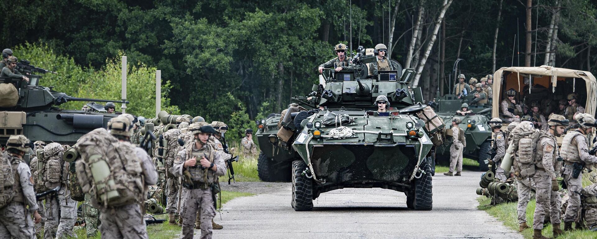 Veículos blindados participam do exercício Baltops 2024 na região do mar Báltico, 16 de junho de 2024. - Sputnik Brasil, 1920, 22.04.2025