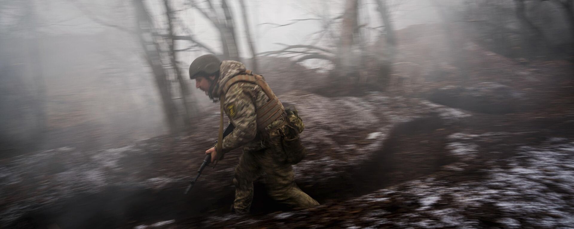 Um soldado da 24ª Brigada Mecanizada da Ucrânia - Sputnik Brasil, 1920, 20.08.2025