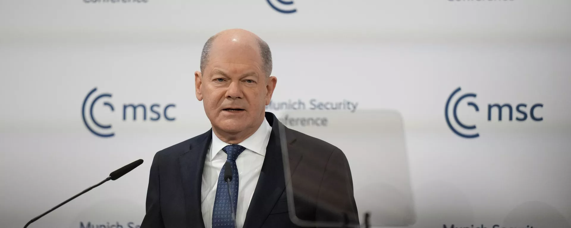 Olaf Scholz discursa durante a Conferência de Segurança de Munique, no Hotel Bayerischer Hof, em Munique Alemanha, 15 de fevereiro de 2025 - Sputnik Brasil, 1920, 23.02.2025