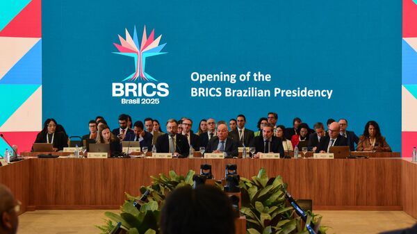 O Ministro Mauro Vieira participa da Primeira Reunião de Sherpas da presidência brasileira do BRICS. Fevereiro de 2025. - Sputnik Brasil