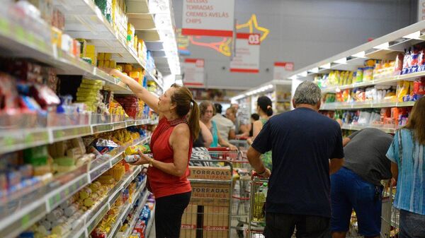 Inflação dos alimentos é sentida nos mercados do Brasil - Sputnik Brasil