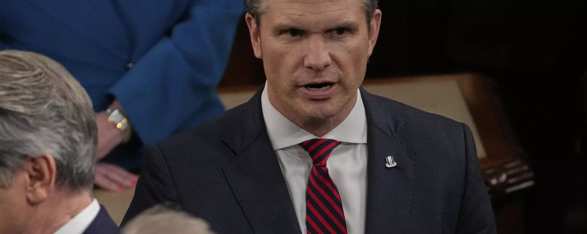 O secretário de Defesa dos EUA, Pete Hegseth, chega antes do presidente Donald Trump discursar em uma sessão conjunta do Congresso na Câmara dos Representantes dos EUA, Washington, 4 de março de 2025 - Sputnik Brasil, 1920, 05.03.2025