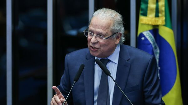 José Dirceu discursa no Senado, em Brasília (DF), em retorno à Casa, para participar de sessão especial em celebração à democracia brasileira. Brasil, 2 de abril de 2024 - Sputnik Brasil