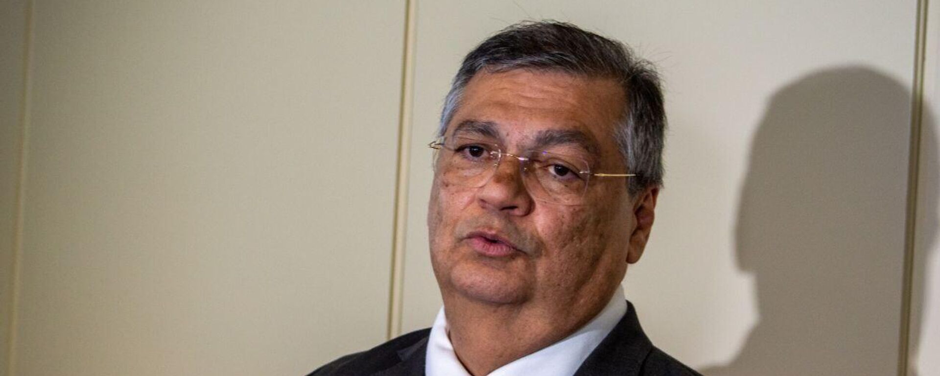 Flávio Dino, ministro do Supremo Tribunal Federal (STF), durante entrevista coletiva após evento realizado com estudantes do ensino médio em São Paulo - Sputnik Brasil, 1920, 17.03.2025