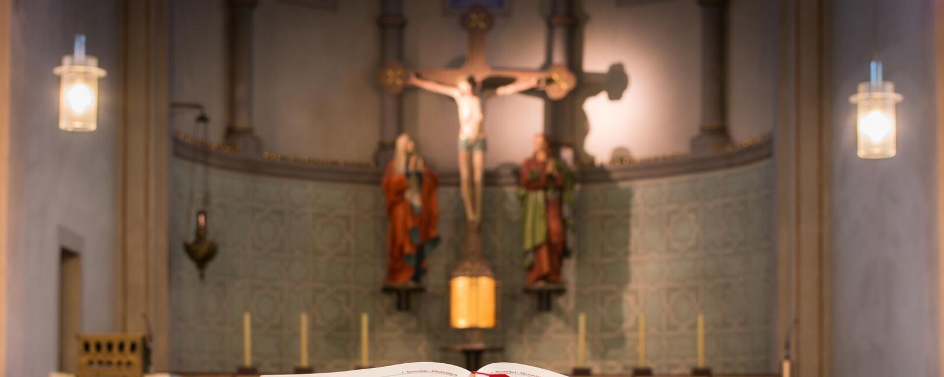 História da colonização latino-americana está ligada à atuação da Igreja Católica no continente - Sputnik Brasil, 1920, 18.03.2025