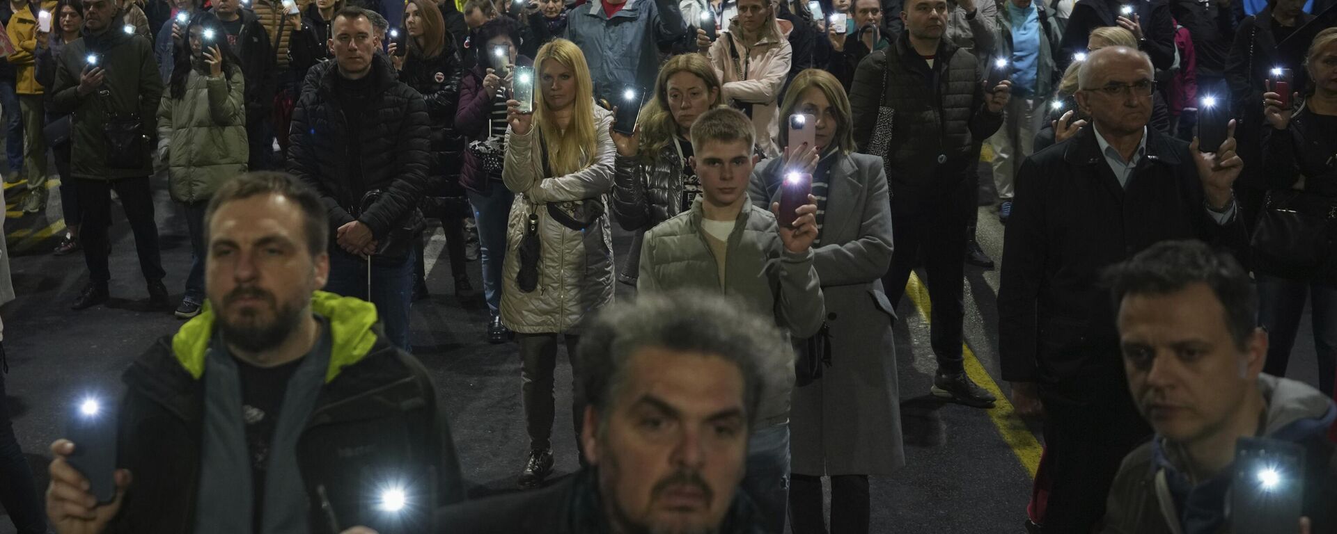 Protestos são desencadeados na Sérvia - Sputnik Brasil, 1920, 23.03.2025