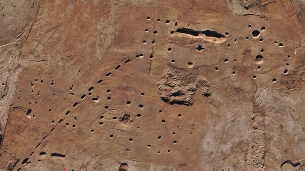 Arqueólogos desenterraram um assentamento notável de aproximadamente 3.000 anos atrás na região de Hauts-de-France, que remonta ao final da Idade do Bronze e início da Idade do Ferro - Sputnik Brasil