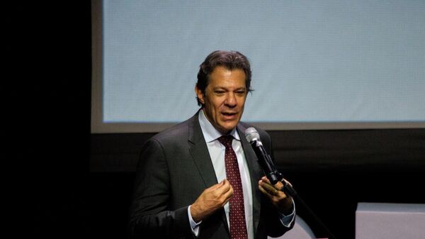 Ministro da Fazenda, Fernando Haddad, fala durante evento da Federação das Indústrias do Estado de São Paulo (Fiesp), em 25 de março de 2025 - Sputnik Brasil