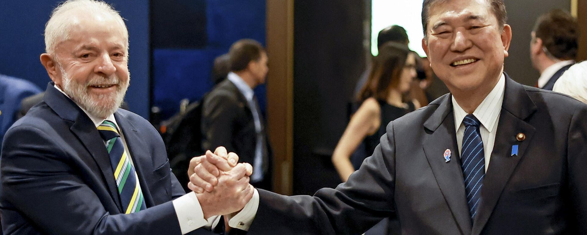 O presidente Luiz Inácio Lula da Silva e o  primeiro-ministro do Japão, Shigeru Ishiba, durante sessão de encerramento do Fórum Empresarial Brasil-Japão, Tóquio, Japão, 26 de março de 2025 - Sputnik Brasil, 1920, 26.03.2025