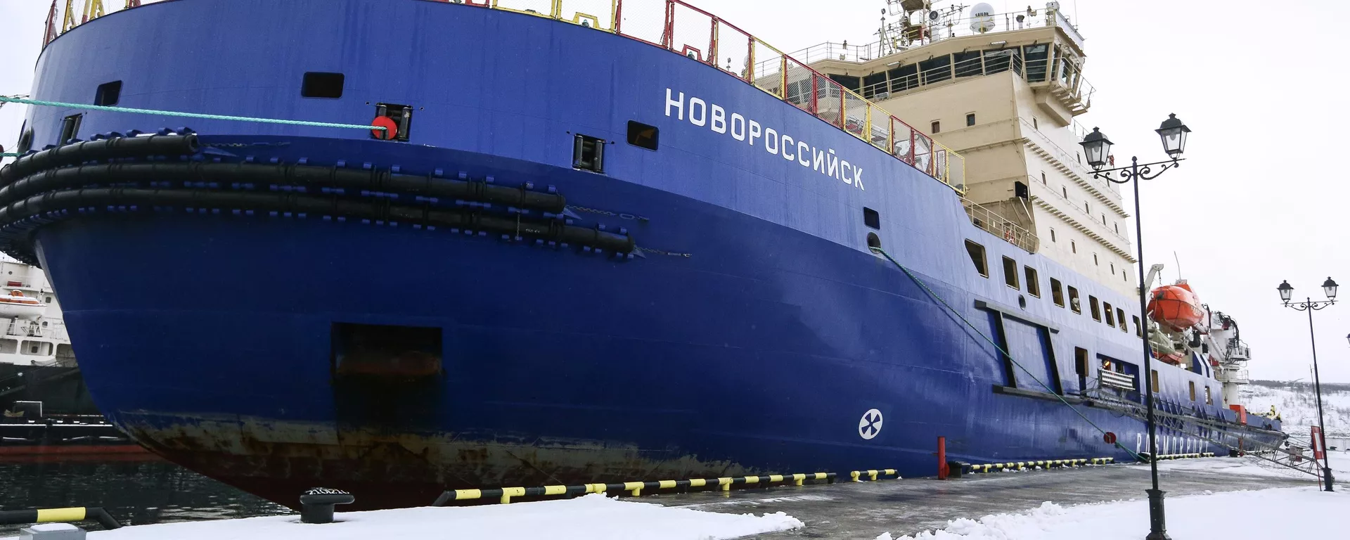 Quebra-gelo diesel-elétrico do Projeto 21900M Novorossiysk no porto de Murmansk. Foto de arquivo. - Sputnik Brasil, 1920, 29.03.2025