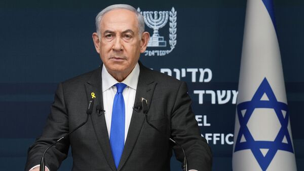 O primeiro-ministro israelense Benjamin Netanyahu fala durante uma entrevista coletiva em Jerusalém, 2 de setembro de 2024 - Sputnik Brasil