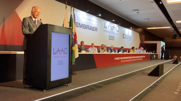 Ministro da Defesa, José Mucio, durante evento de defesa LAAD. Rio de Janeiro, 2025 - Sputnik Brasil